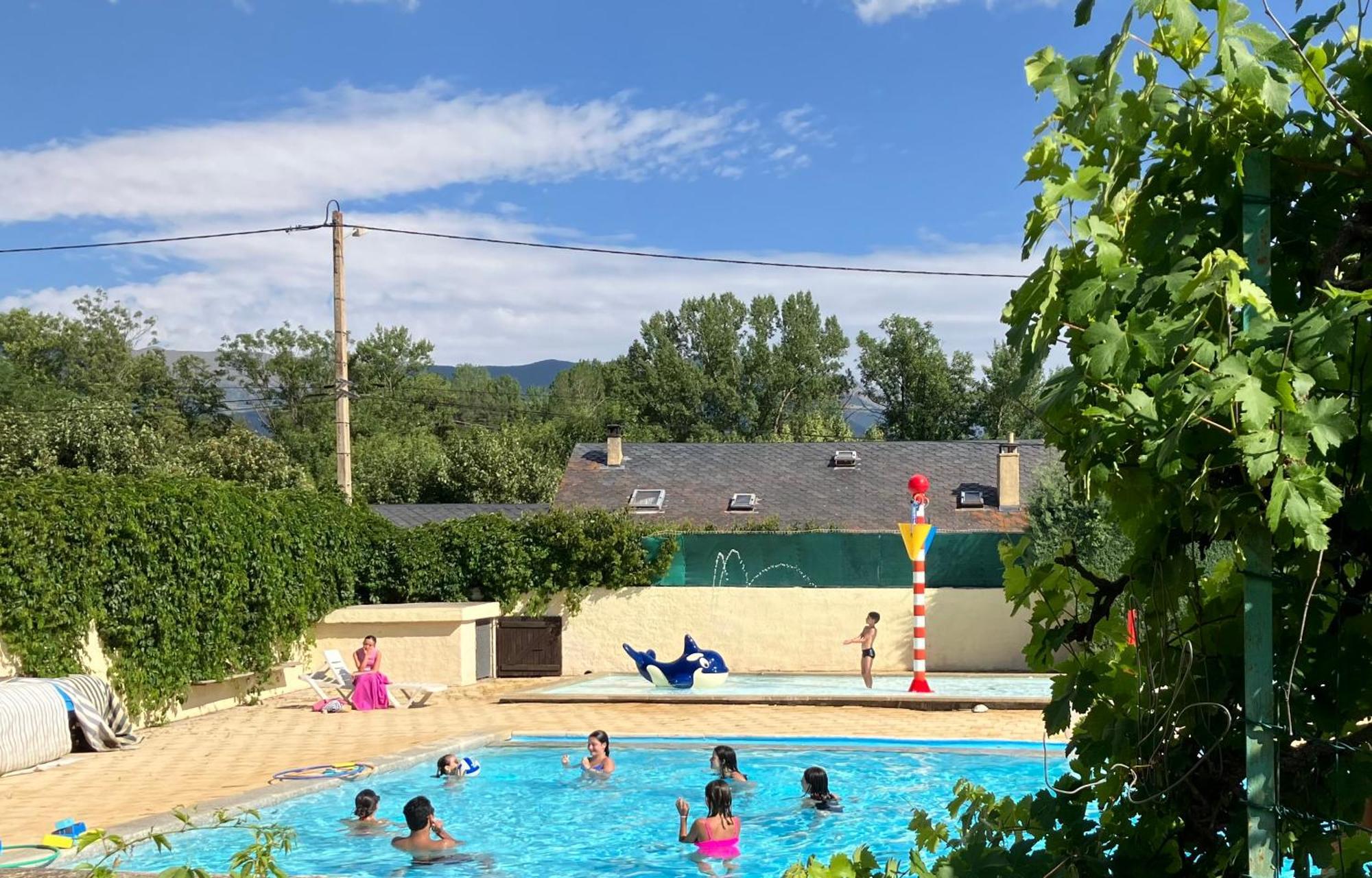 Camping L'Enclave Mobil-Home Estavar Exterior foto